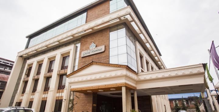 Radisson Srinagar Hotel Exterior photo