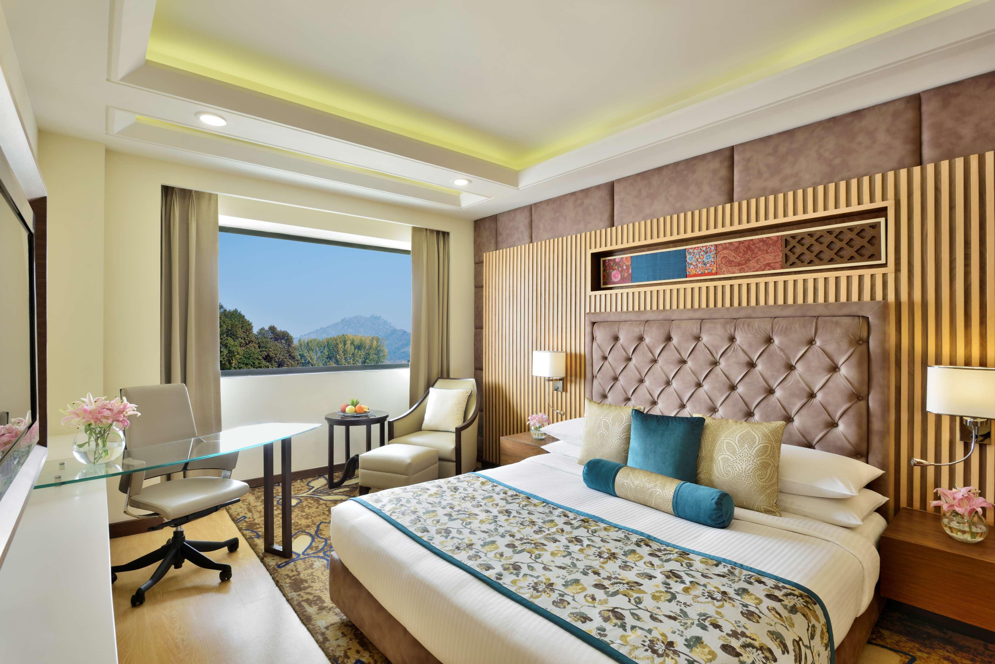 Radisson Srinagar Hotel Exterior photo