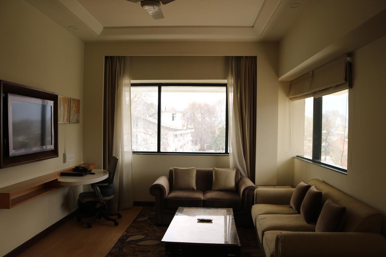 Radisson Srinagar Hotel Exterior photo