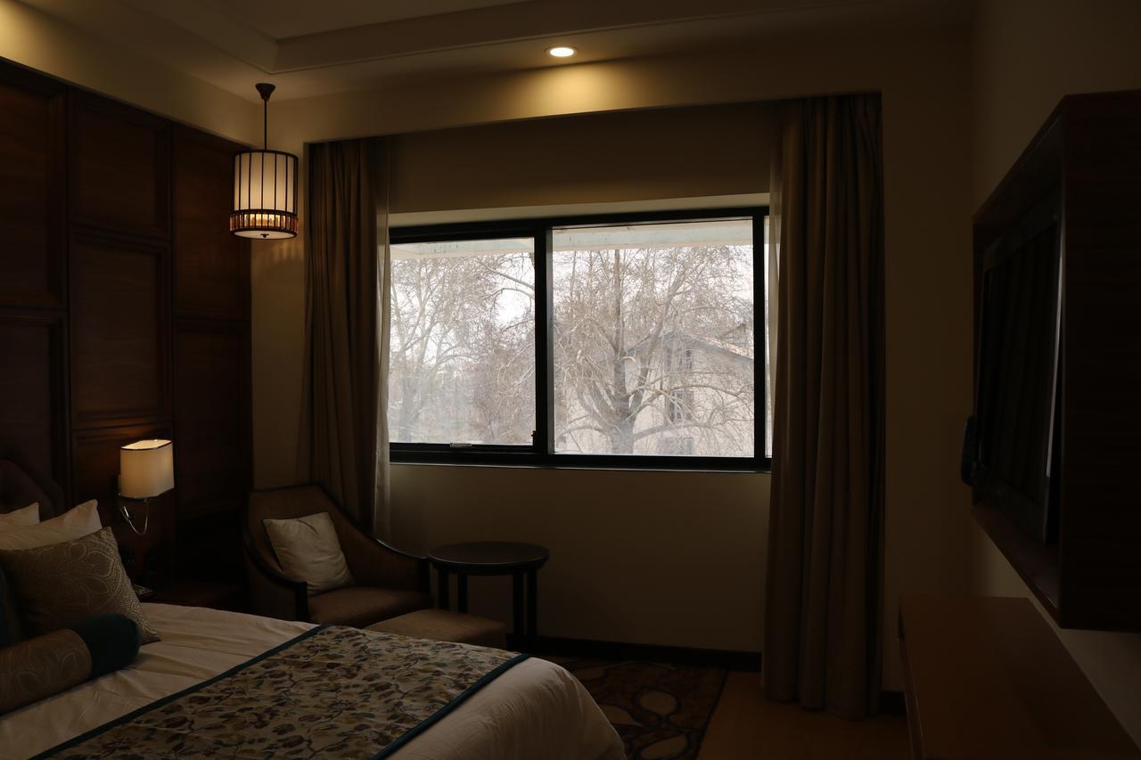 Radisson Srinagar Hotel Exterior photo