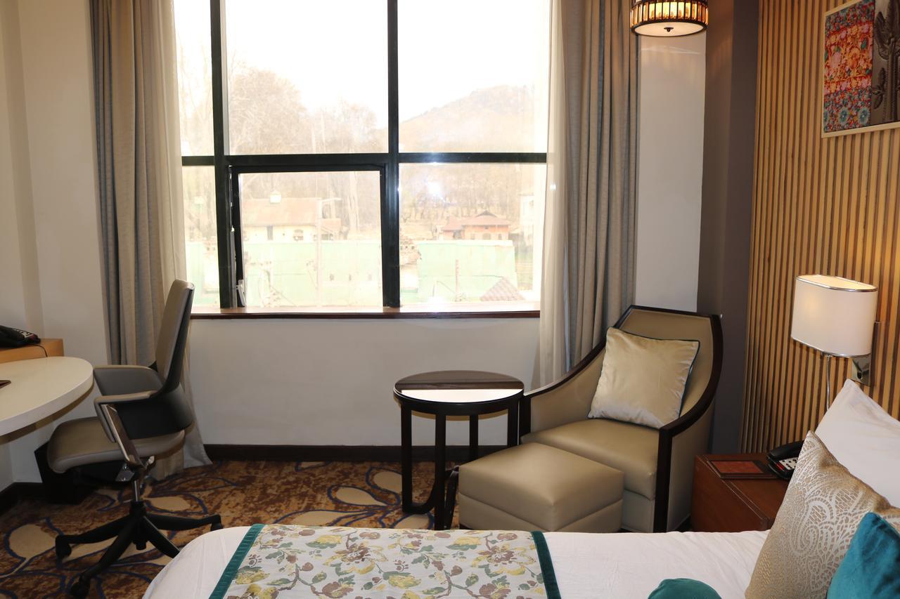 Radisson Srinagar Hotel Exterior photo
